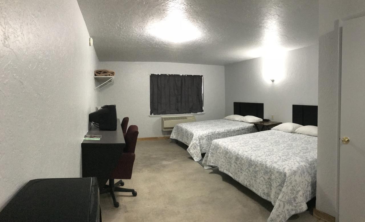 Arrowhead Point Lodge & Campground Kingston エクステリア 写真