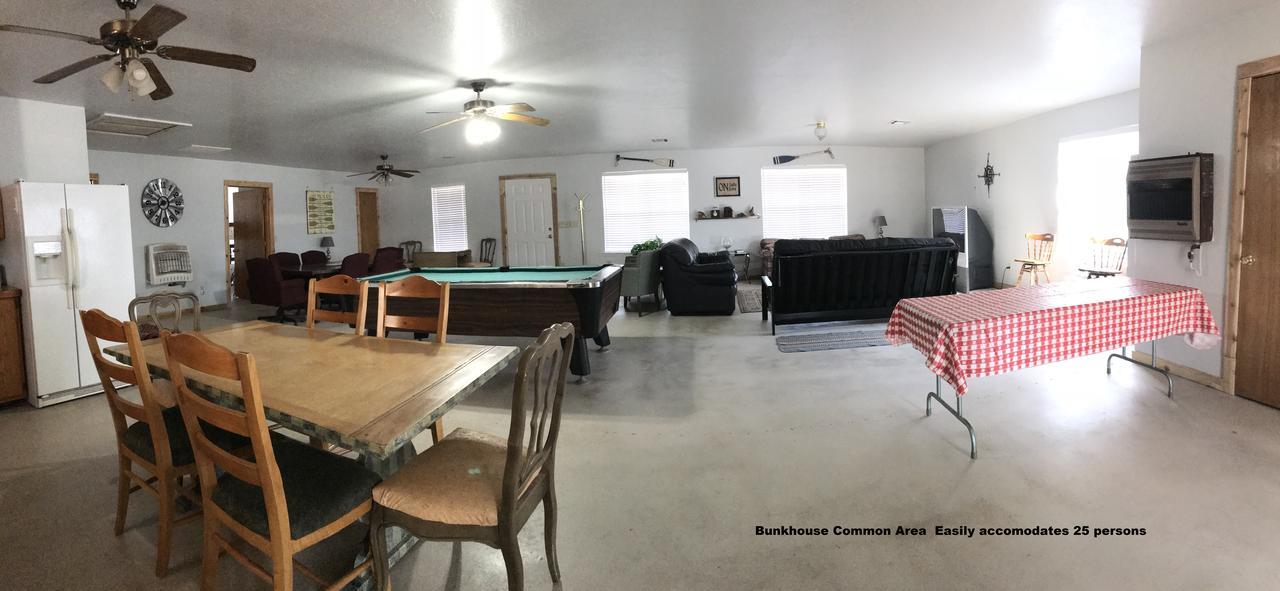 Arrowhead Point Lodge & Campground Kingston エクステリア 写真